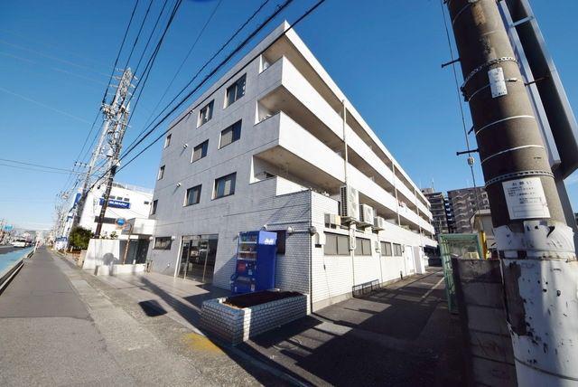 グランドール岸