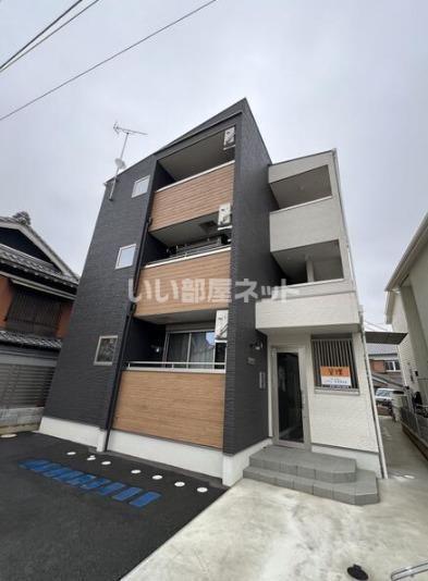 ジュネス寺家町