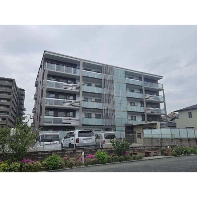 ラヴィーン二日市駅前