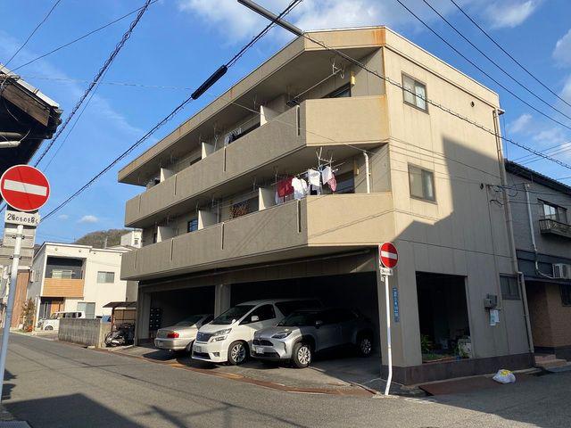 メイゾン西港