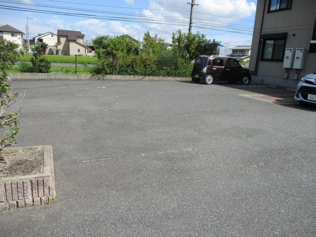 シャルマン笹沖B棟