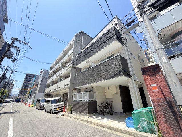 ロータスコートIII
