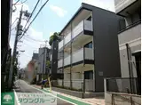 レオパレスカローレ