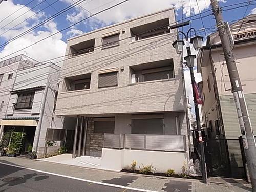アデランテ