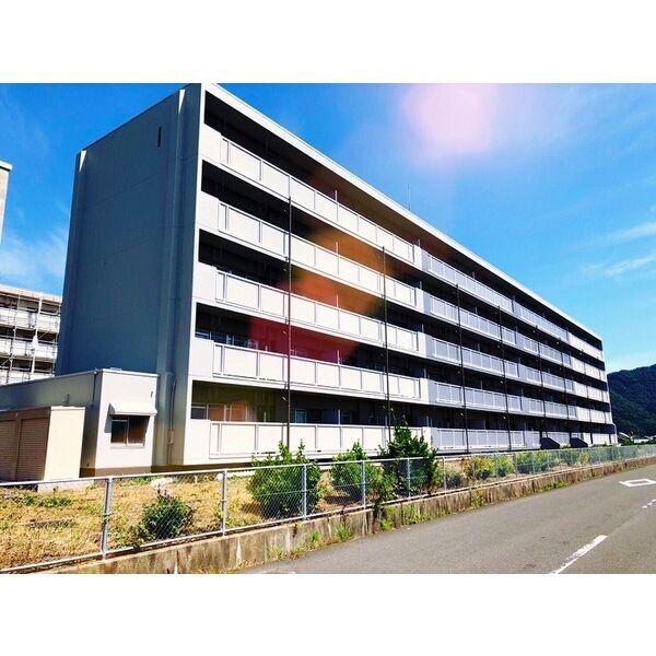 SKYCREST OUSHIOII