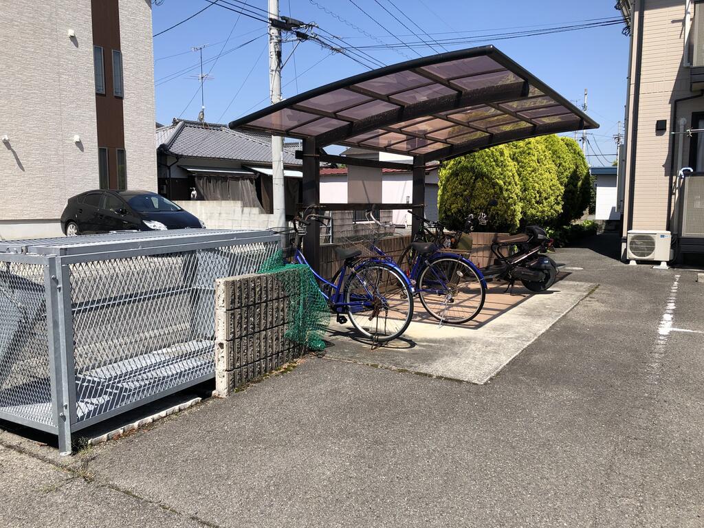 プランドール三津屋 201号
