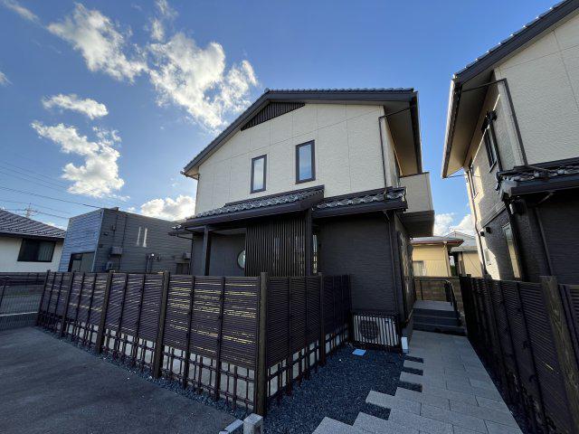 ＪＲ山陰本線 東山公園駅(鳥取) 徒歩29分  築9年