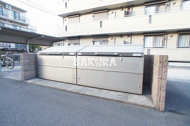 メゾン・アムール壱番館