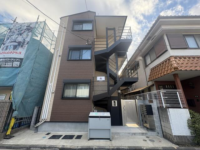 カローレ鶴見