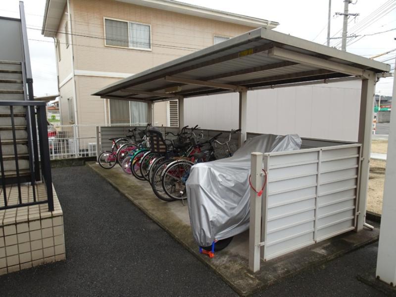 ラ・フルールA棟