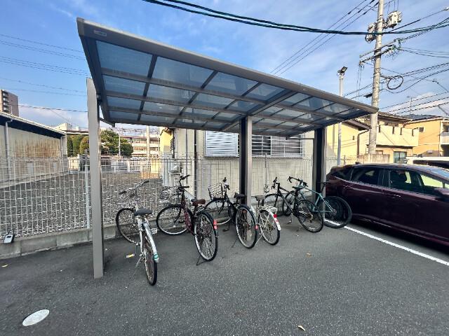 A.Z.A 鶴形