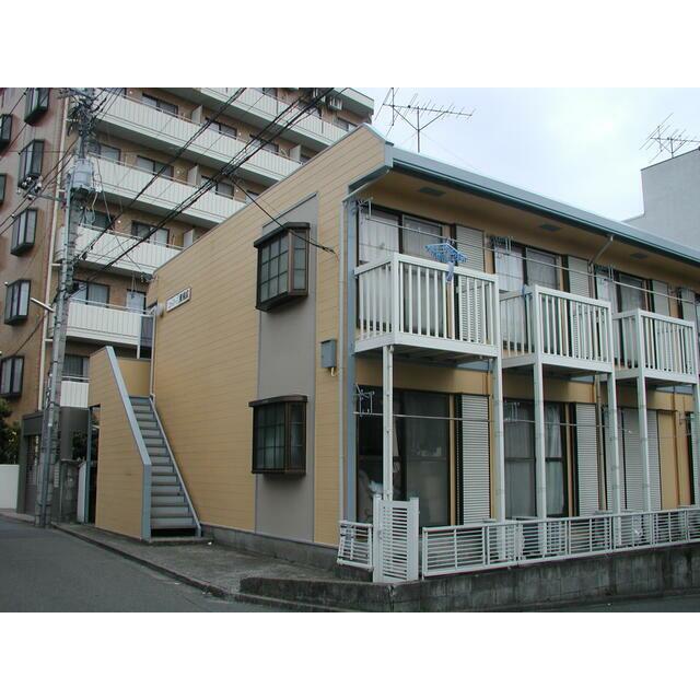 ファミーユ東和泉