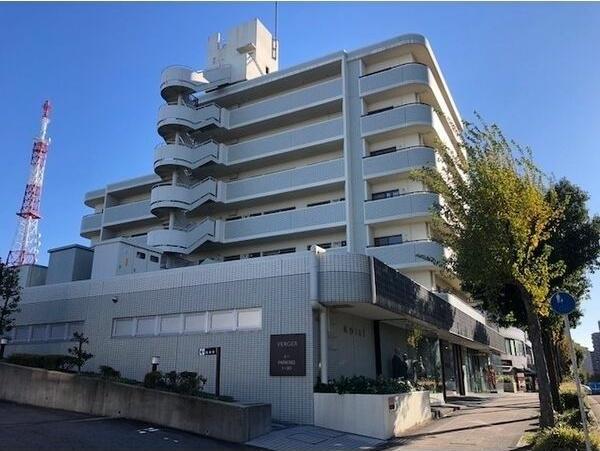 地下鉄名城線 八事日赤駅 徒歩7分 7階建 築36年