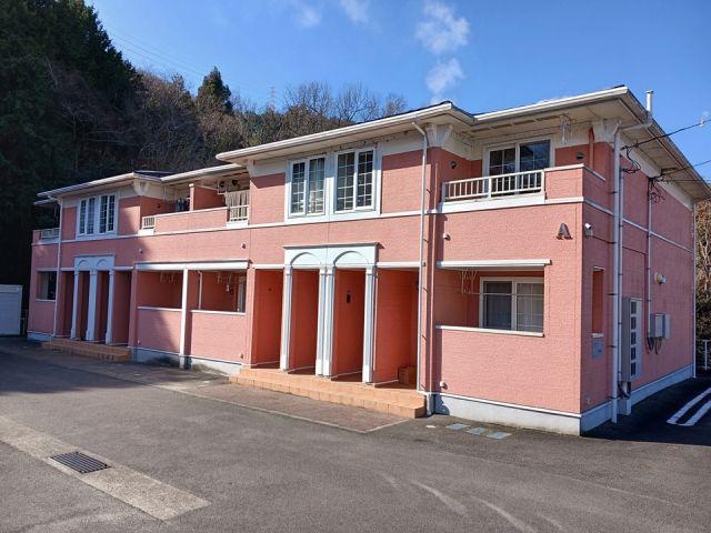 パークサイド前山 A