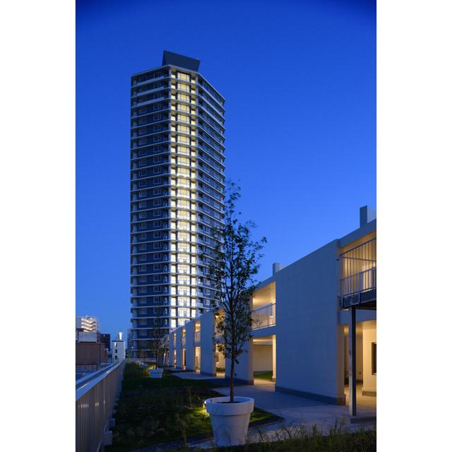 ラクレイス西新レジデンシャルタワー