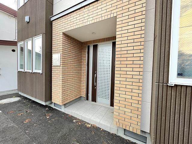 ロール A棟