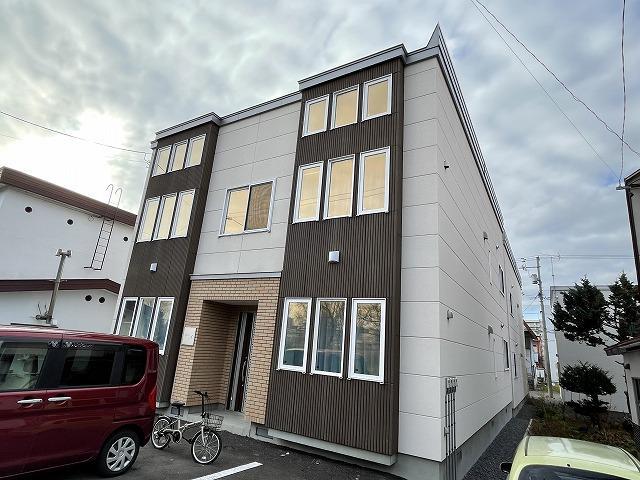 ロール A棟