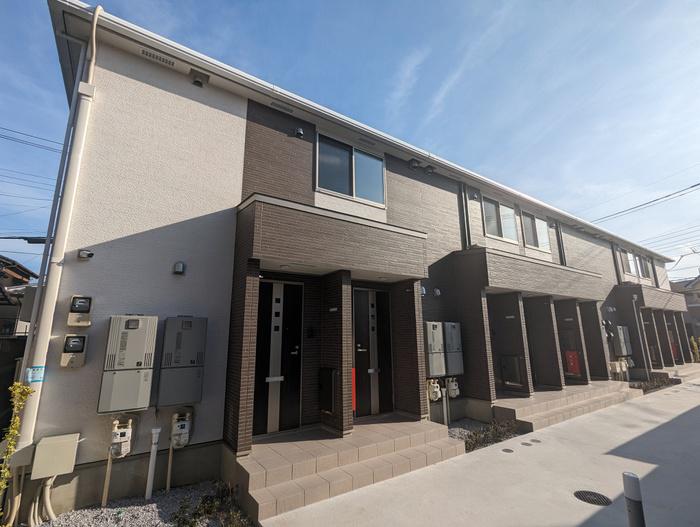 DEUX RIVERAIN