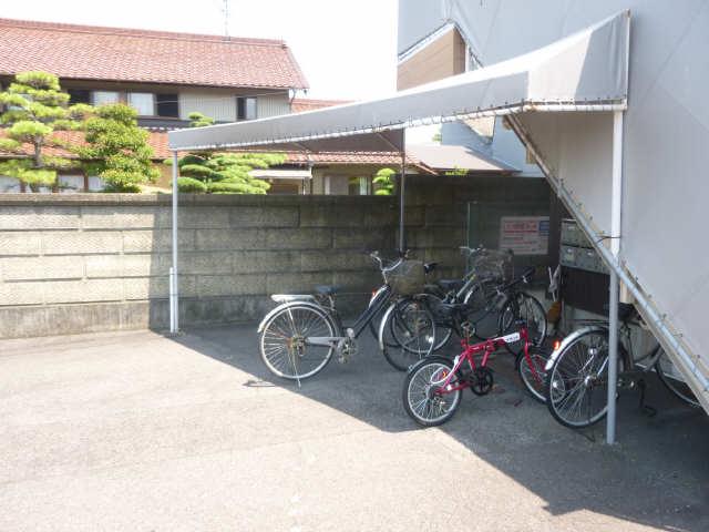 ナワダハイツ