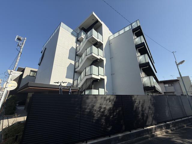 エストゥルース亀有