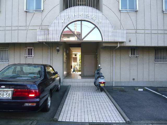 サンハイツ極楽