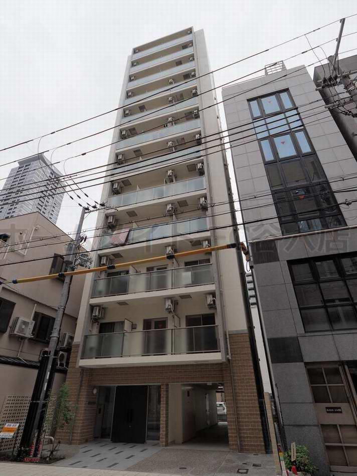 Y&RINO RESIDENCE