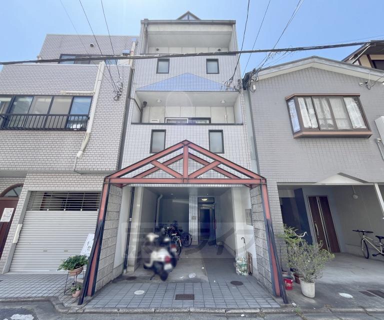 フローレス高辻