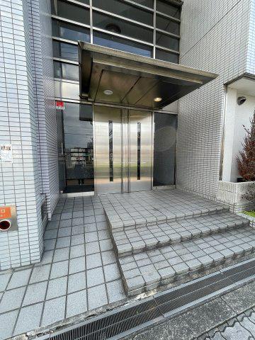 EIGHT SHIROKITAII