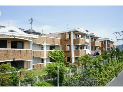 ザ・ビューヒルズ(3LDK/1階)の外観写真