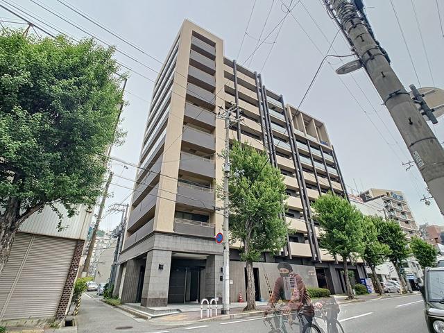 プレジール三ノ宮III