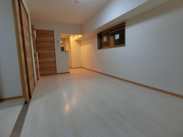 AT.イースト