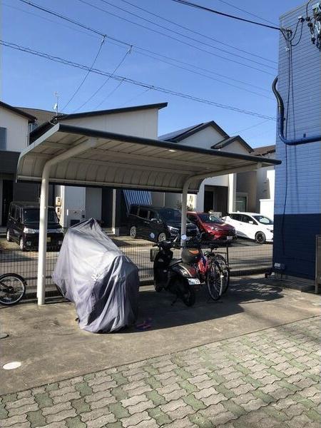 西岡崎フロイデ