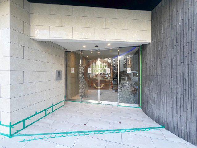 セレニテ難波ミラク参番館