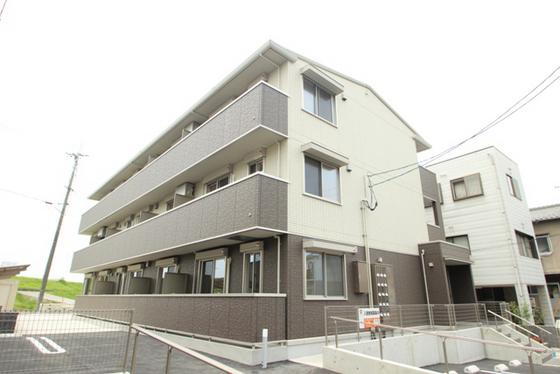 ＪＲ可部線 安芸長束駅 徒歩12分 3階建 築13年