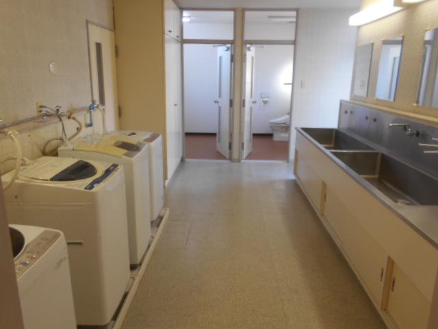 福祉施設や社員寮に適した5世帯プラスαの大型集合