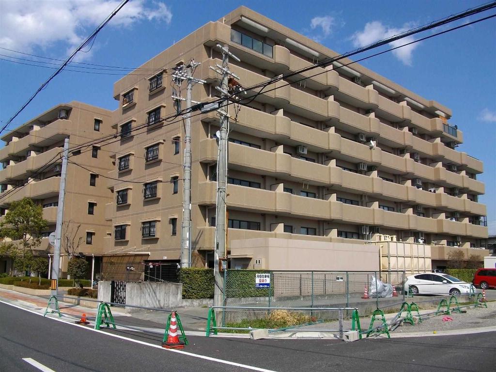 ロイヤルヴィーゼ南新在家