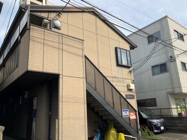 ウェヌスST