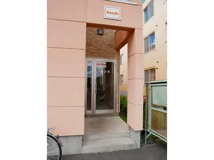 BONDS(1LDK/2階)の外観写真