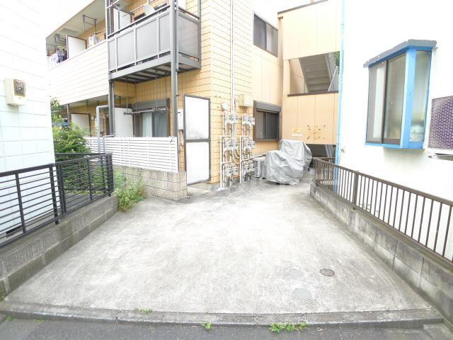 ラ ジェルス アオト