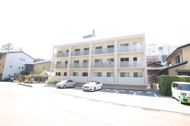 WISTERIA尾山町