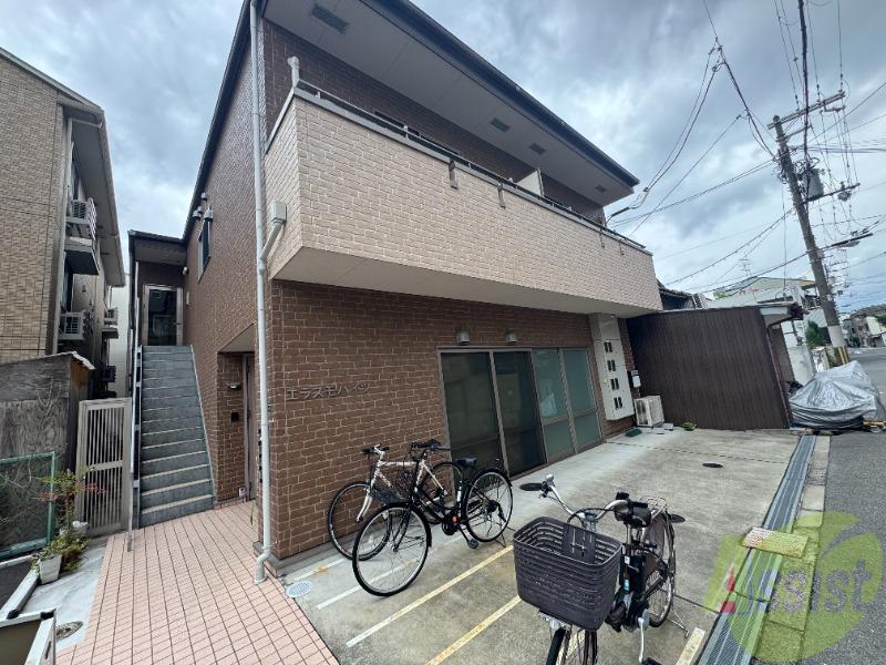 エラスモハイツ