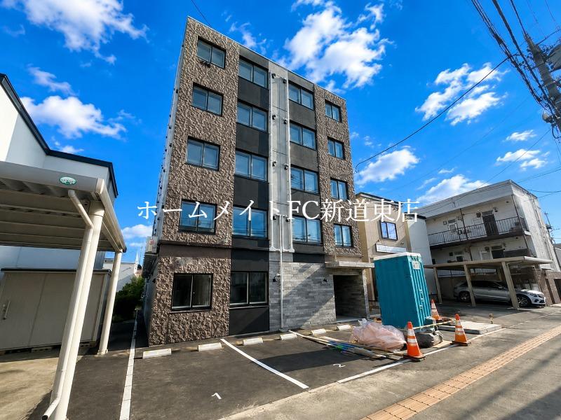 地下鉄南北線 北１８条駅 徒歩8分 5階建 築1年