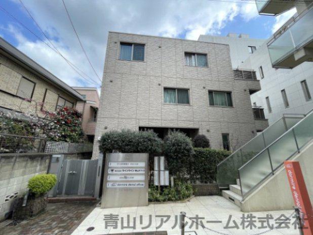 東京メトロ千代田線 表参道駅 徒歩2分 3階建 築18年