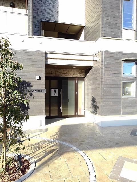 アゼリアヒルズ湘南台B