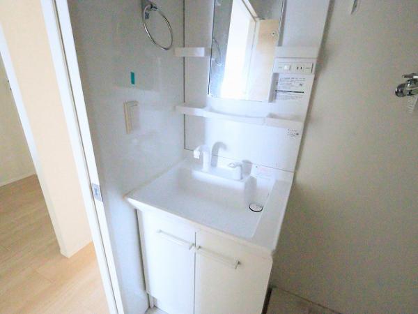 T S-ROOM