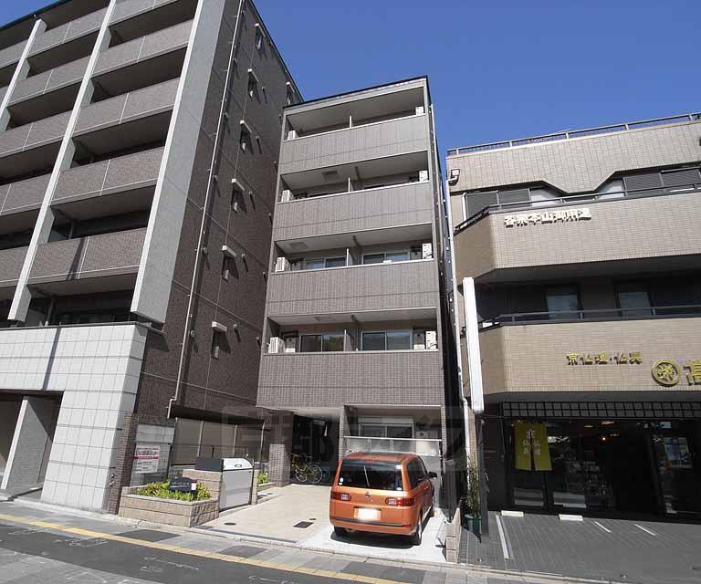 LE.佐女牛井