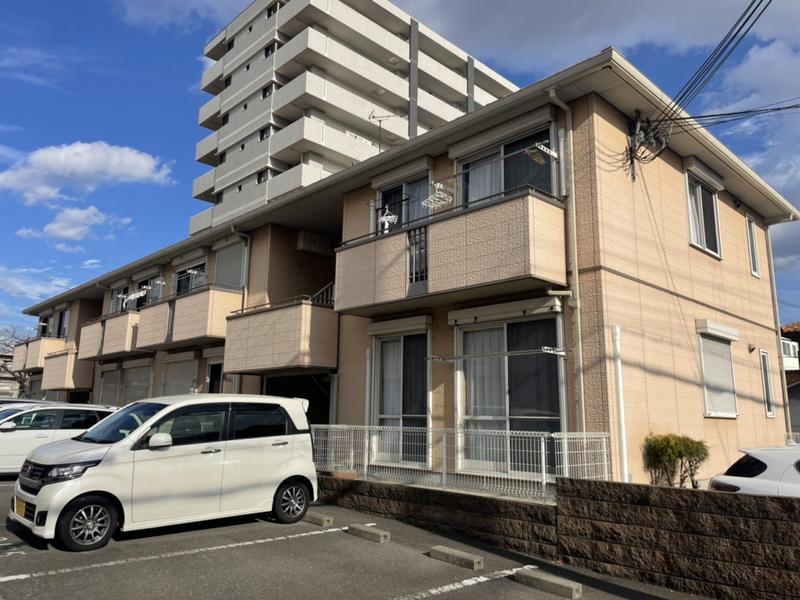 シャーメゾンかみやB棟