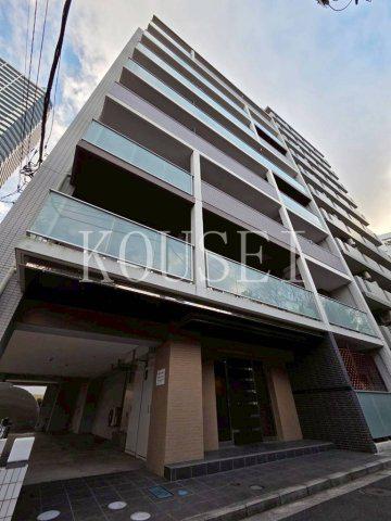 PORTSIDE URBAN RESIDENCE