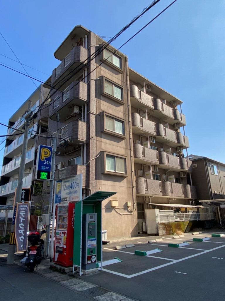 鹿児島市電谷山線 荒田八幡駅 徒歩4分  築32年