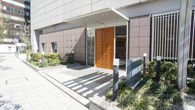 ジーニス大阪ウエスト棟